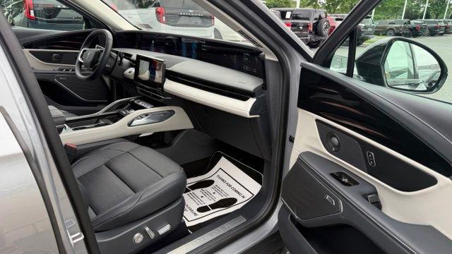 2025 Lincoln Nautilus - $58,895