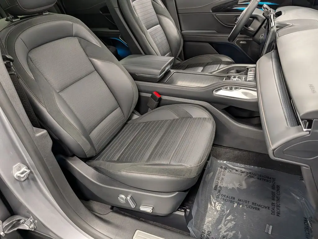 2025 Lincoln Nautilus - $48,917