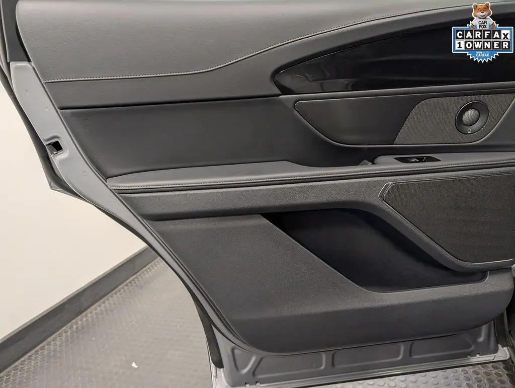 2025 Lincoln Nautilus - $48,917