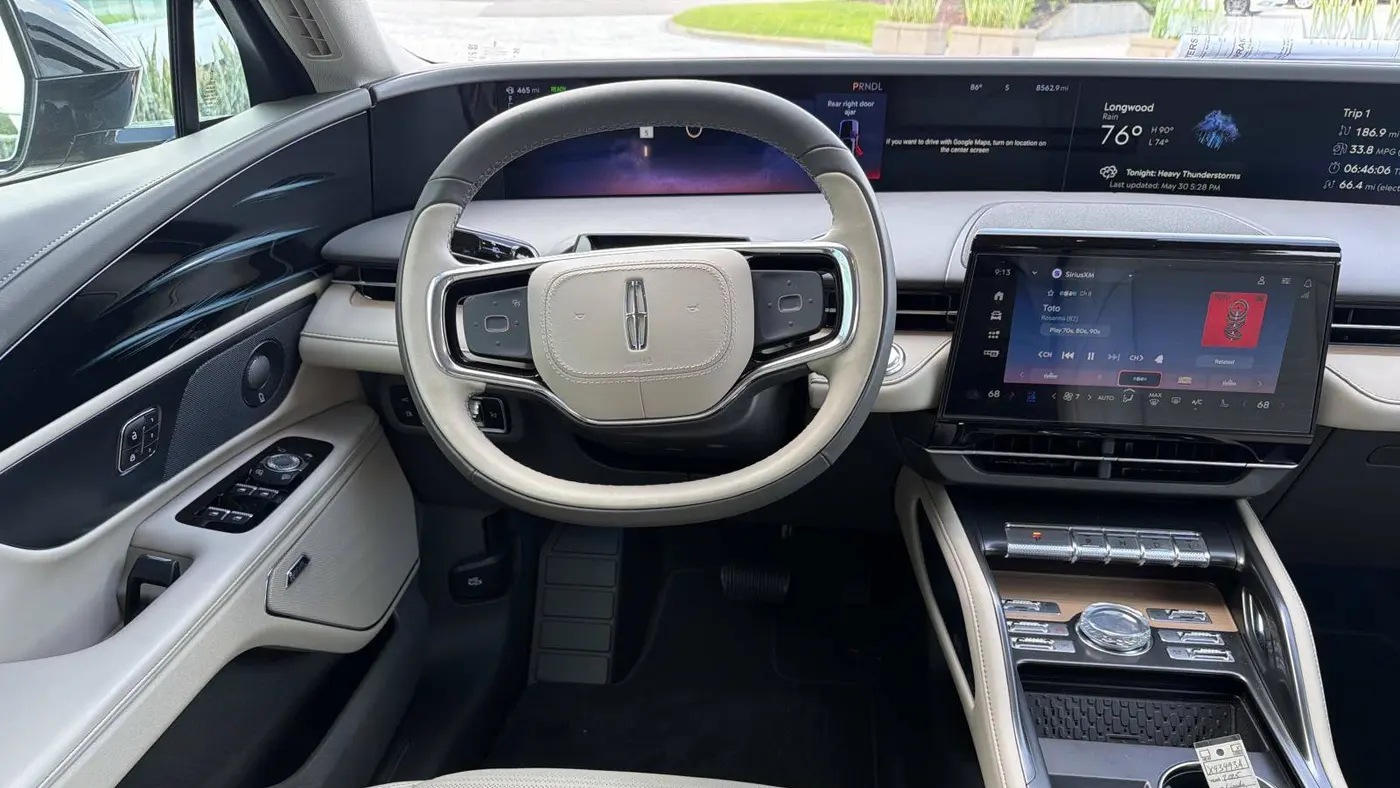 2025 Lincoln Nautilus Hybrid Reserve