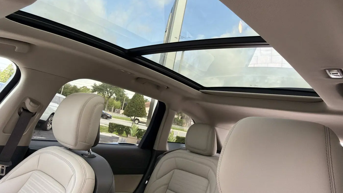 2025 Lincoln Nautilus Hybrid Reserve