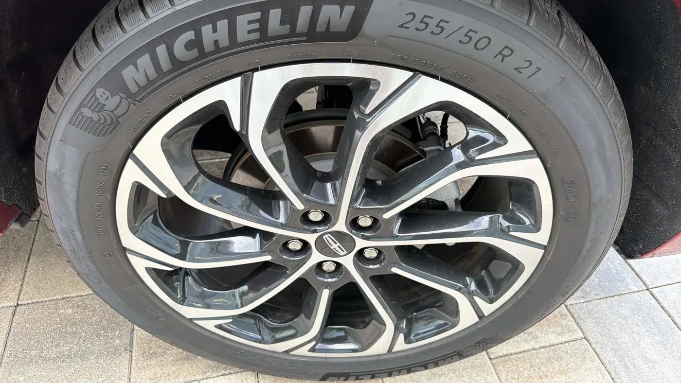 2025 Lincoln Nautilus Hybrid Reserve