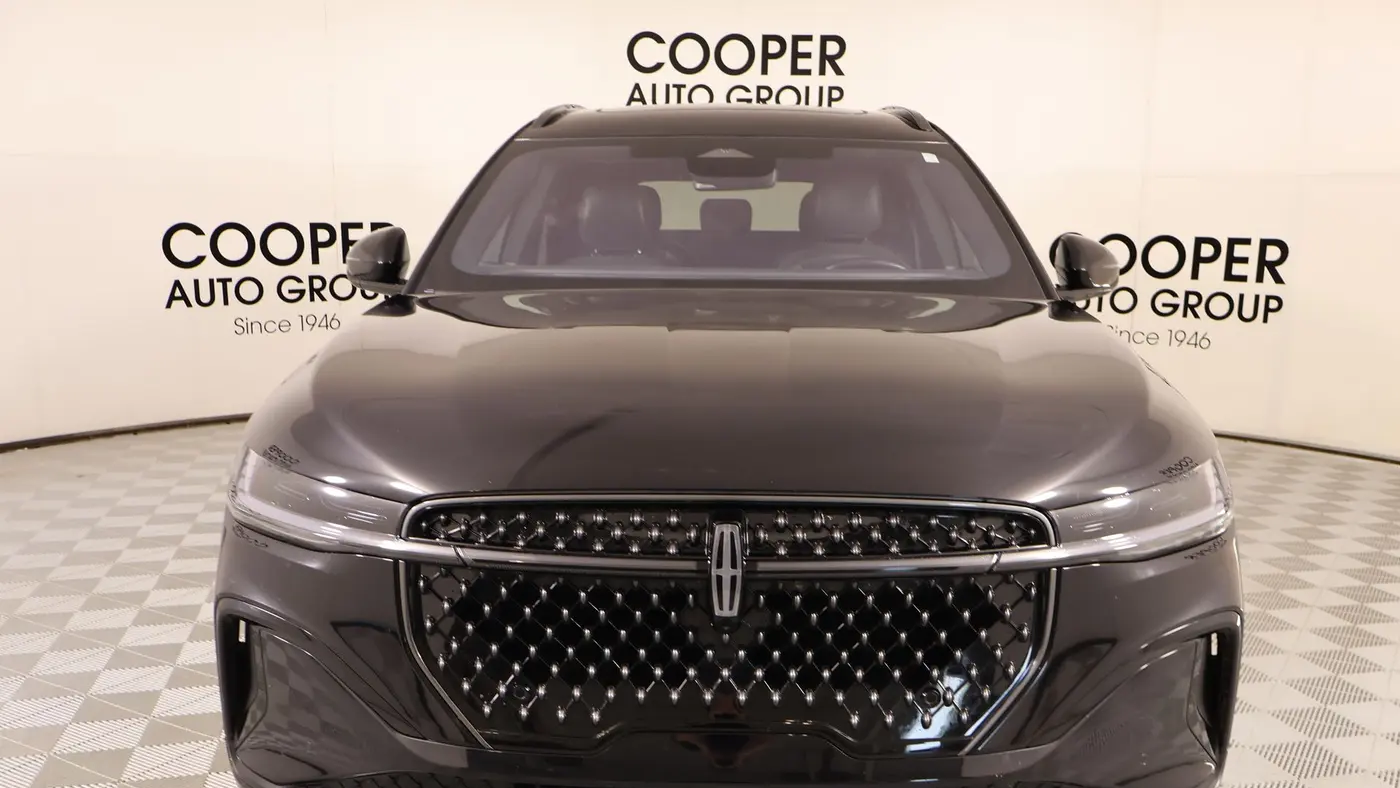 2025 Lincoln Nautilus Hybrid Reserve