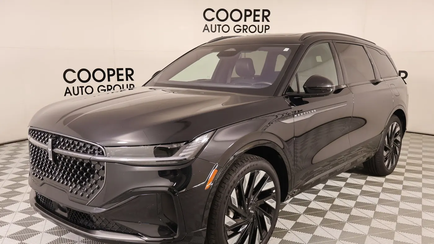 2025 Lincoln Nautilus Hybrid Reserve