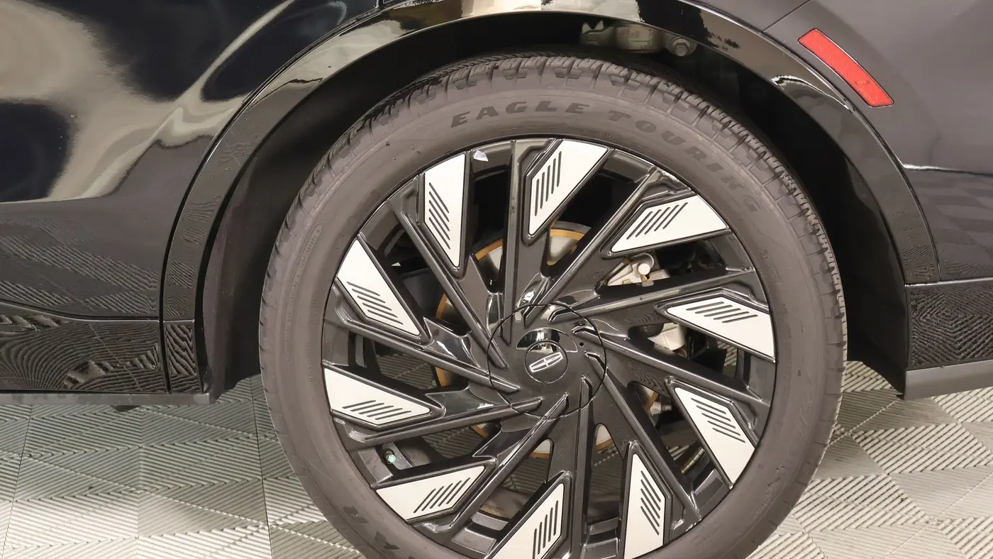 2025 Lincoln Nautilus Hybrid Reserve