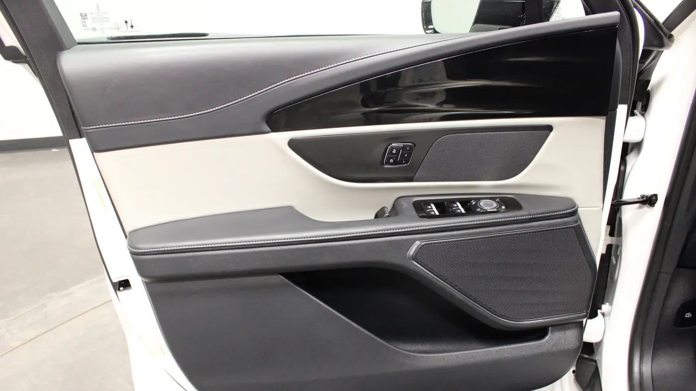 2024 Lincoln Nautilus Hybrid Reserve