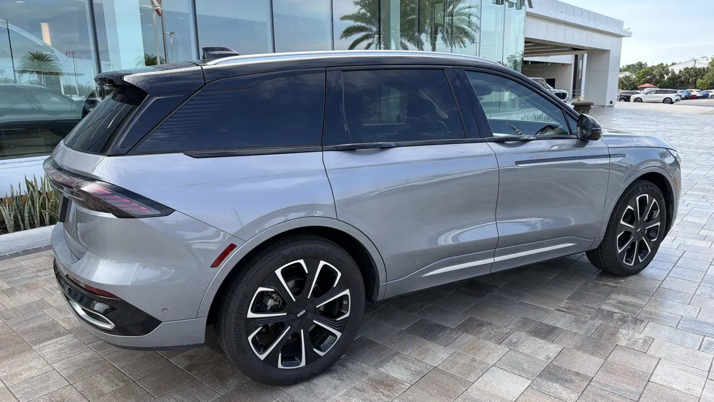 2024 Lincoln Nautilus Hybrid Reserve