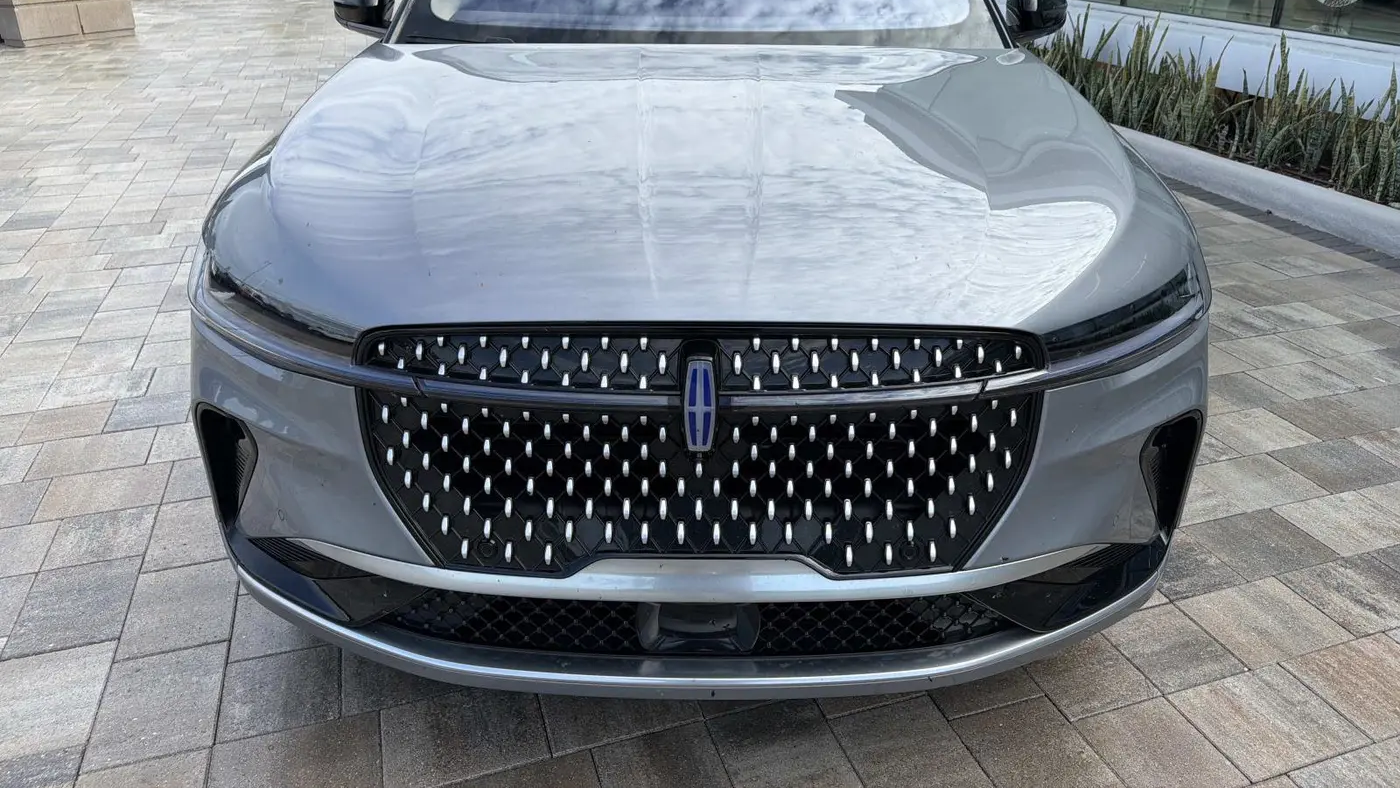 2024 Lincoln Nautilus Hybrid Reserve