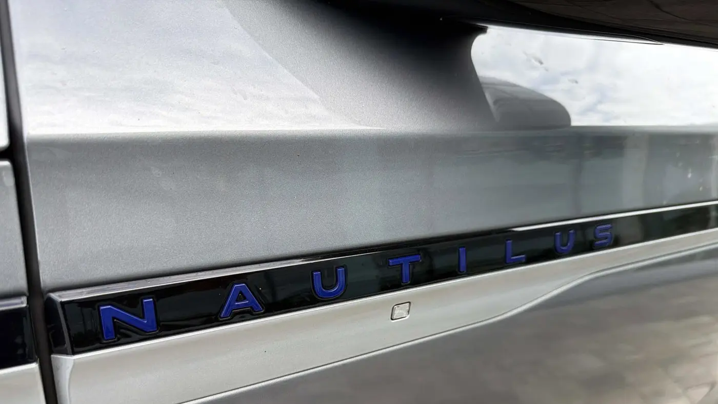 2024 Lincoln Nautilus Hybrid Reserve