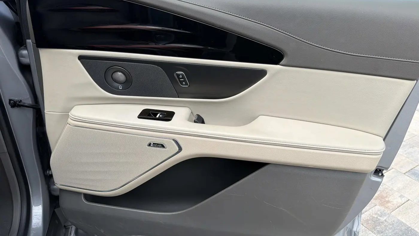 2024 Lincoln Nautilus Hybrid Reserve