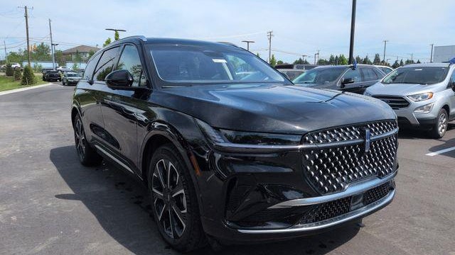 2024 Lincoln Nautilus Hybrid Reserve