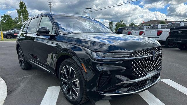 2024 Lincoln Nautilus Hybrid Reserve