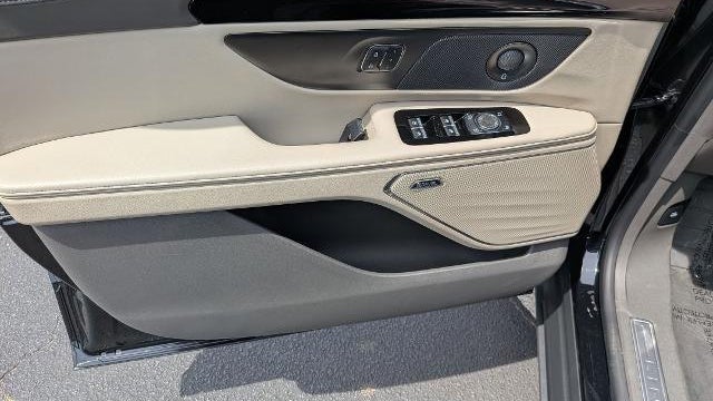2025 Lincoln Nautilus Hybrid Reserve