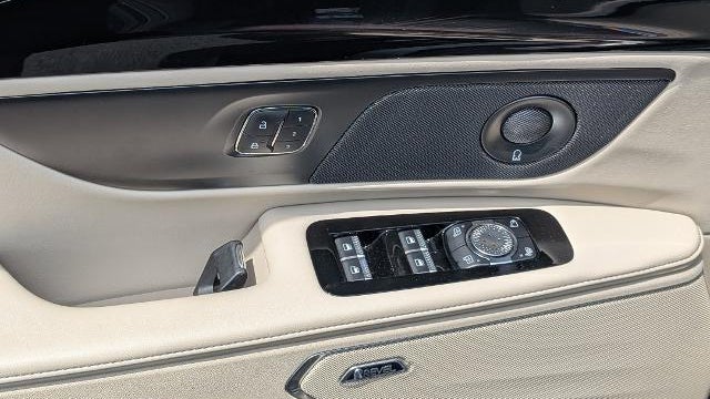 2025 Lincoln Nautilus Hybrid Reserve