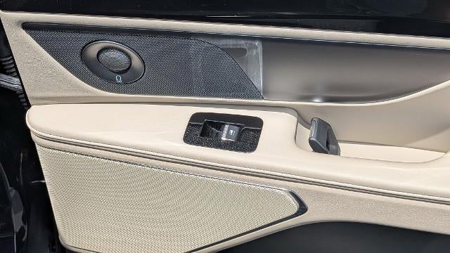2025 Lincoln Nautilus Hybrid Reserve