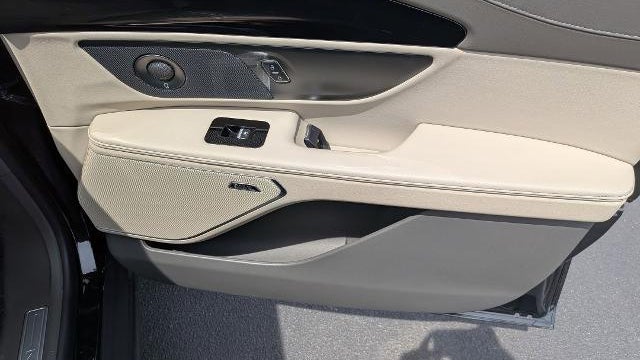 2025 Lincoln Nautilus Hybrid Reserve