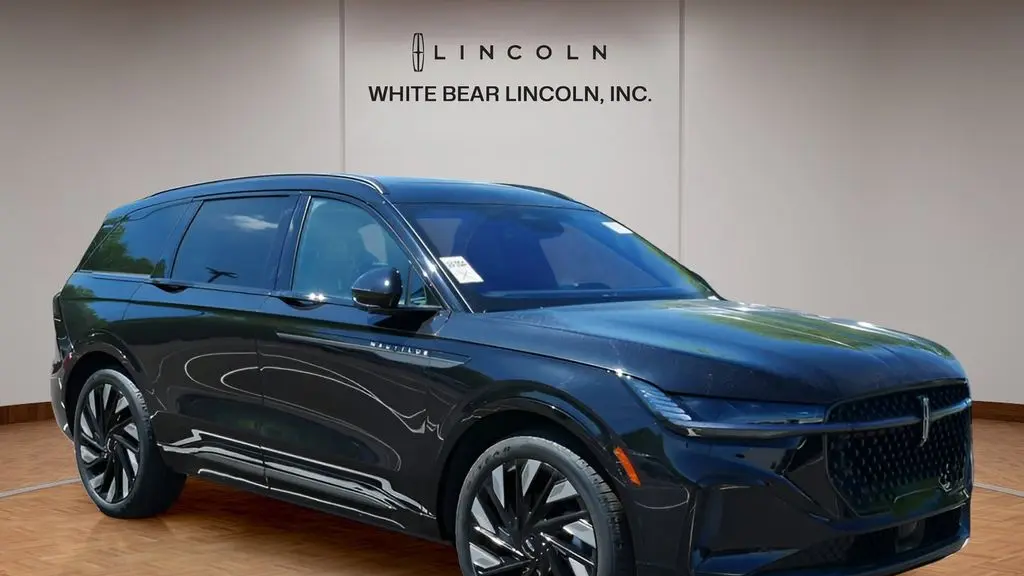 2025 Lincoln Nautilus Hybrid Reserve