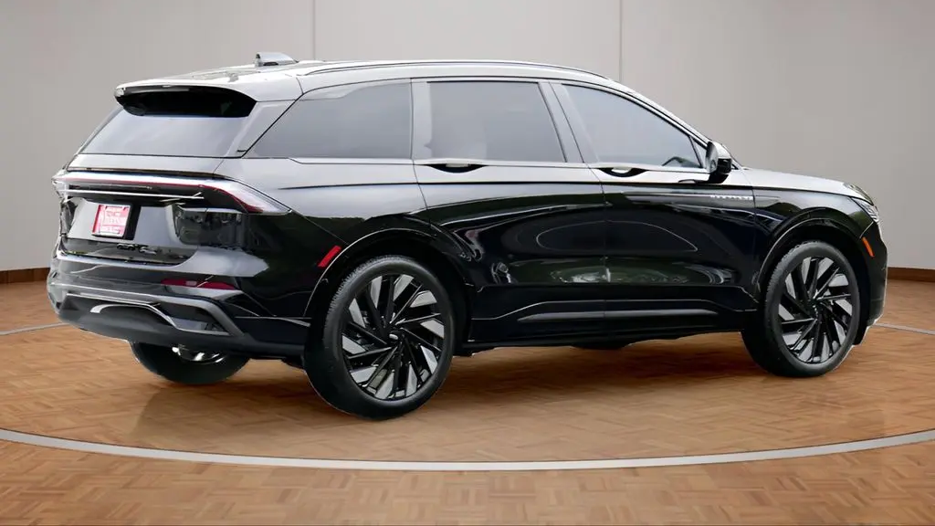 2025 Lincoln Nautilus Hybrid Reserve