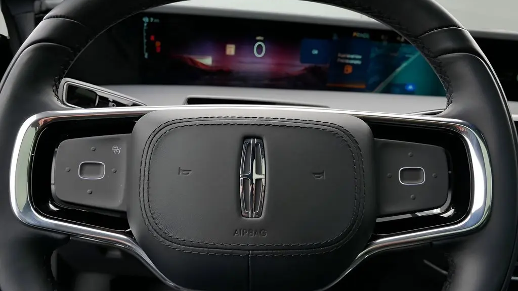 2025 Lincoln Nautilus Hybrid Reserve