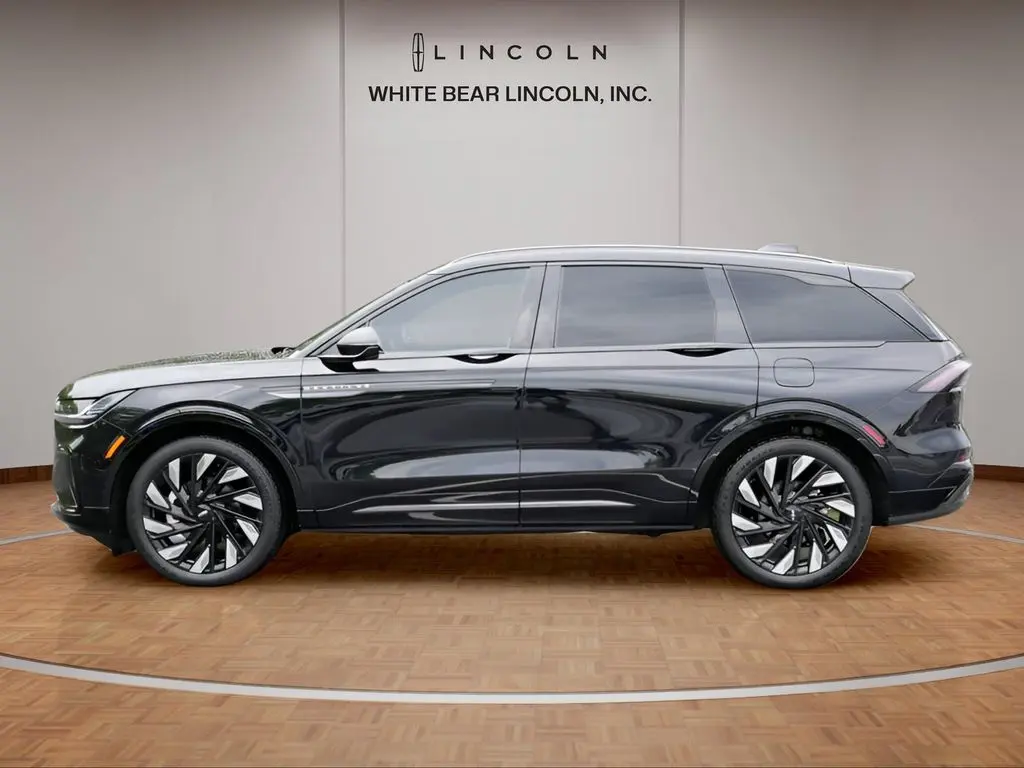 2025 Lincoln Nautilus - $58,348