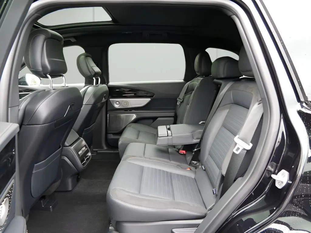 2025 Lincoln Nautilus - $58,348
