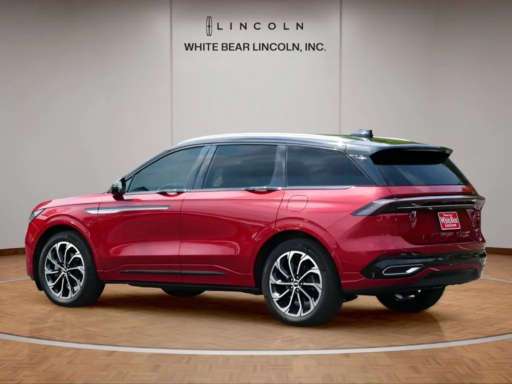 2025 Lincoln Nautilus - $52,850