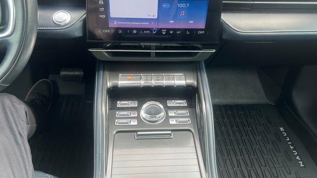 2024 Lincoln Nautilus Hybrid Reserve