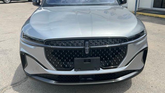 2024 Lincoln Nautilus Hybrid Reserve