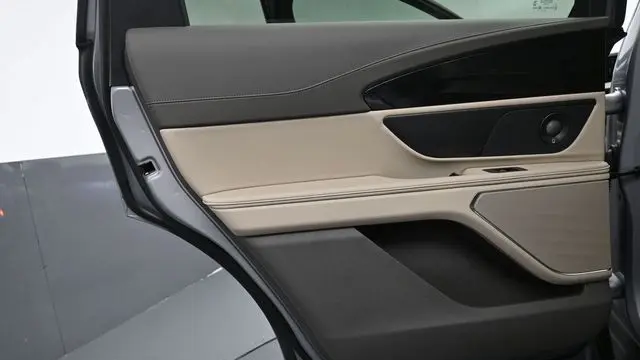 2025 Lincoln Nautilus Hybrid Reserve