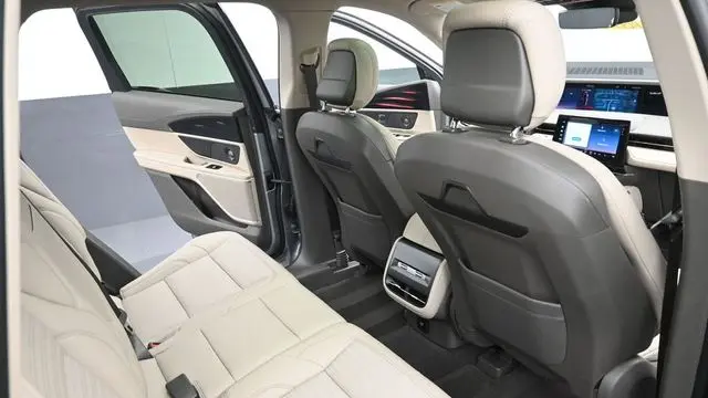2025 Lincoln Nautilus Hybrid Reserve