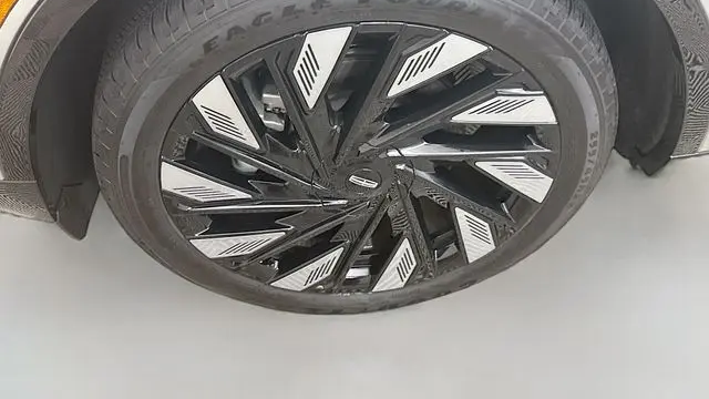 2025 Lincoln Nautilus Hybrid Reserve