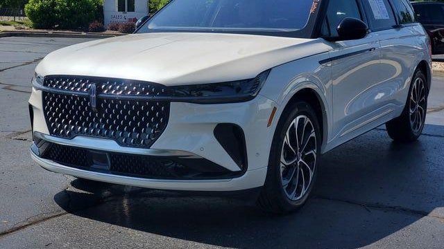 2024 Lincoln Nautilus Hybrid Reserve