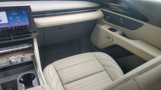 2024 Lincoln Nautilus Hybrid Reserve