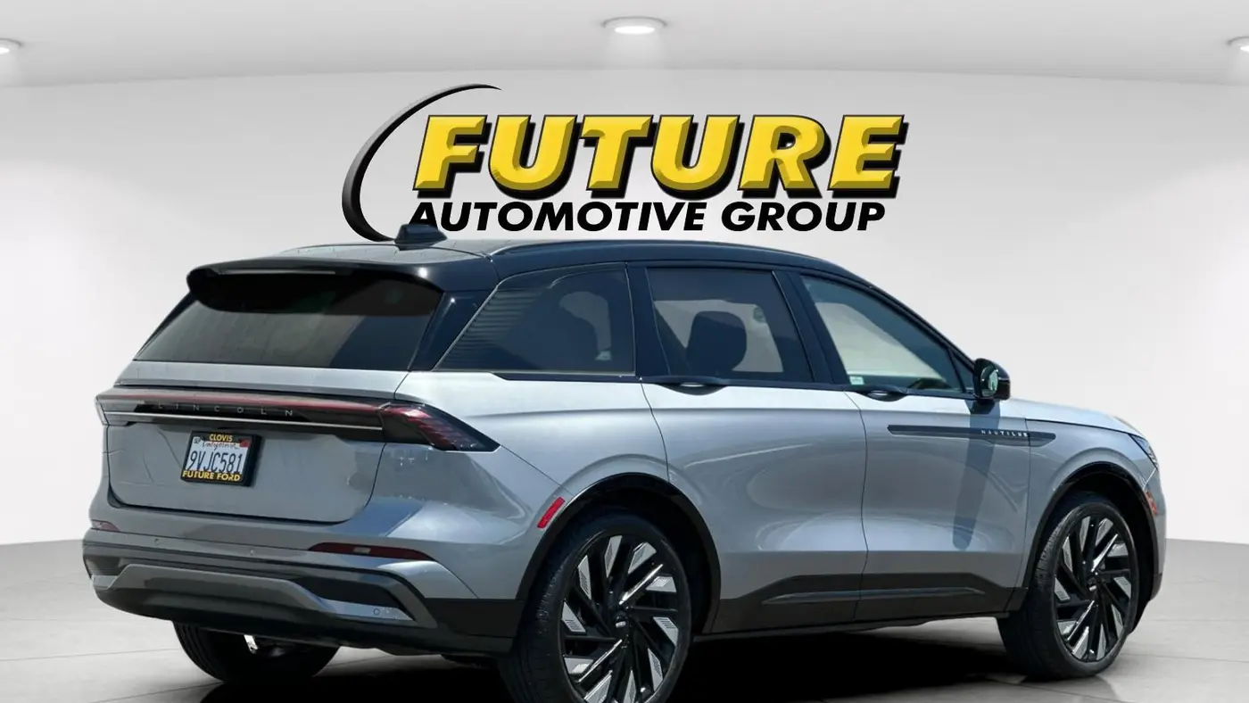 2025 Lincoln Nautilus Hybrid Reserve