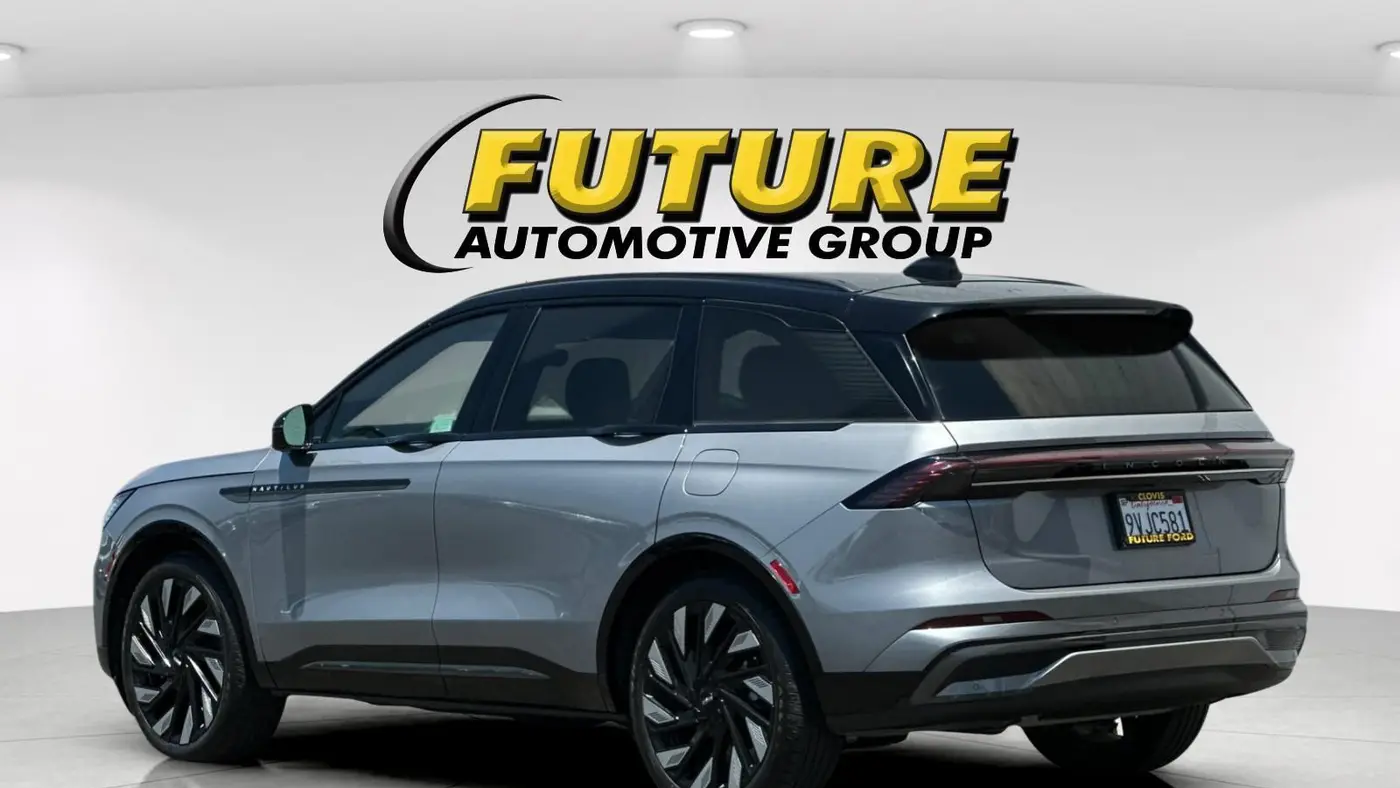 2025 Lincoln Nautilus Hybrid Reserve