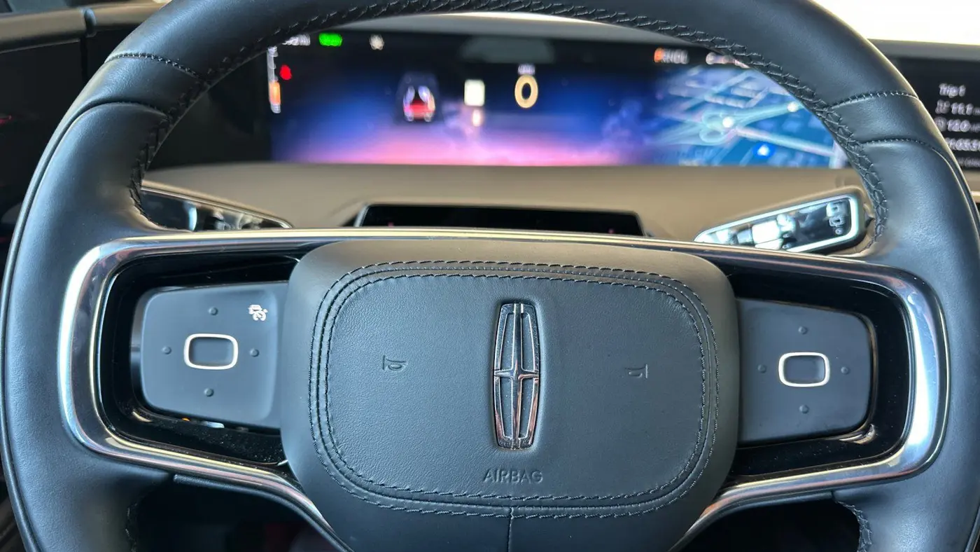 2025 Lincoln Nautilus Hybrid Reserve