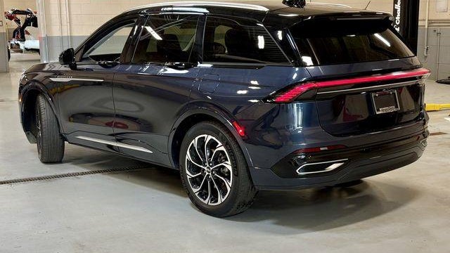 2024 Lincoln Nautilus Reserve