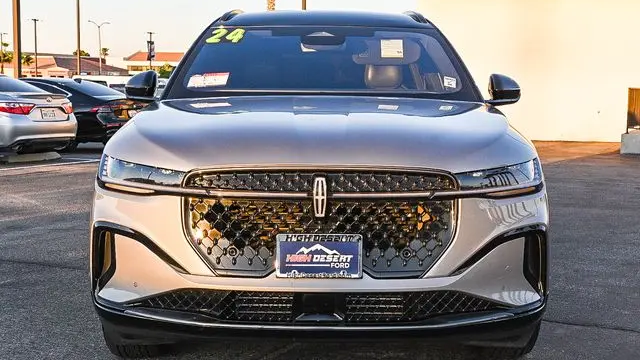 2024 Lincoln Nautilus Reserve
