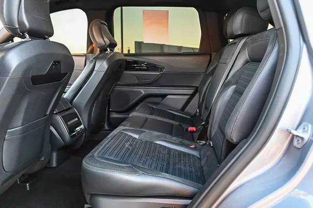 2024 Lincoln Nautilus - $49,888