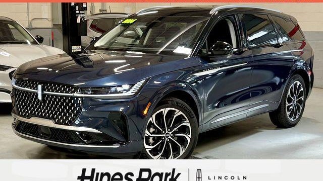 Preowned 2024 Lincoln Nautilus Reserve for Sale