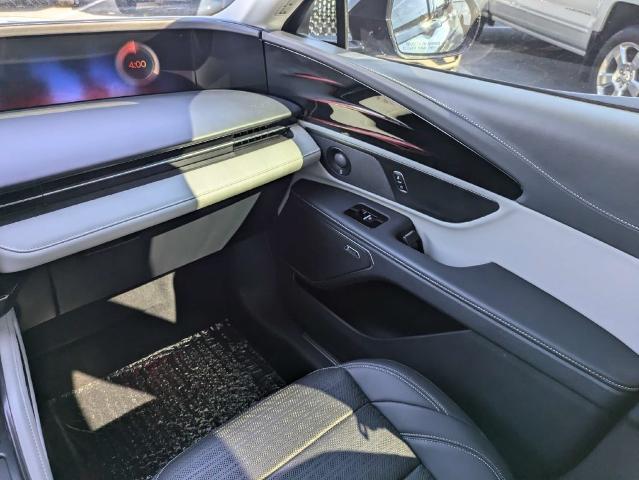 2025 Lincoln Nautilus - $54,999