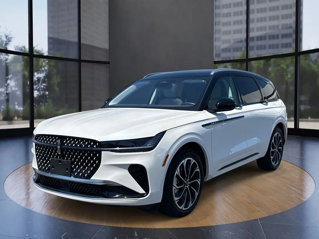 2026 Lincoln Nautilus - $65,840