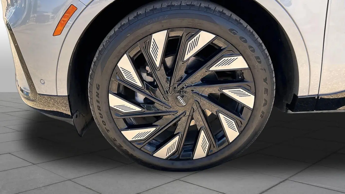 2024 Lincoln Nautilus Reserve
