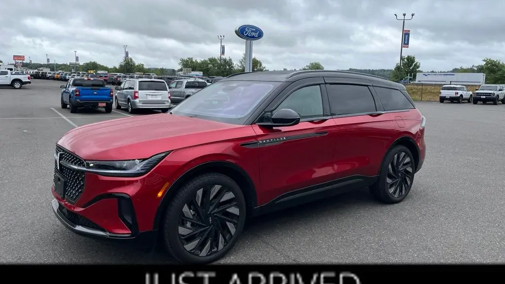 Preowned 2025 Lincoln Nautilus Reserve for Sale