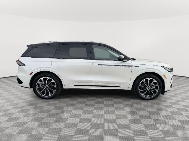 2026 Lincoln Nautilus - $59,992
