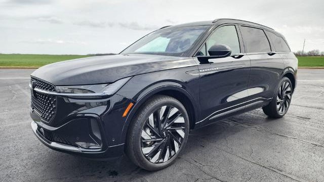 Preowned 2024 Lincoln Nautilus Reserve for Sale
