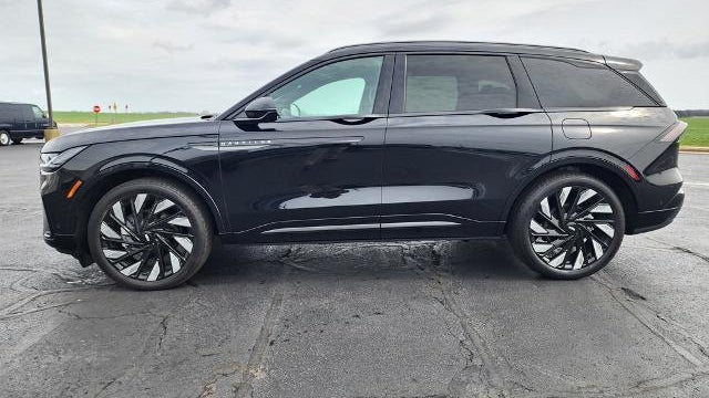2024 Lincoln Nautilus Reserve