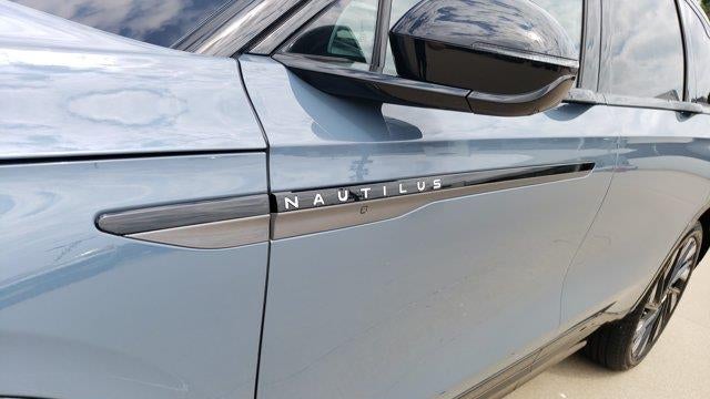 2025 Lincoln Nautilus Reserve