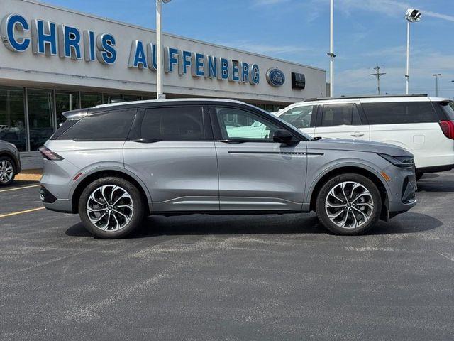 2024 Lincoln Nautilus - $43,300