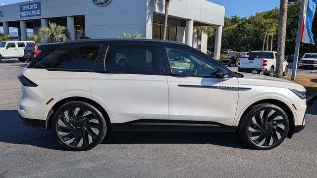 2024 Lincoln Nautilus Reserve
